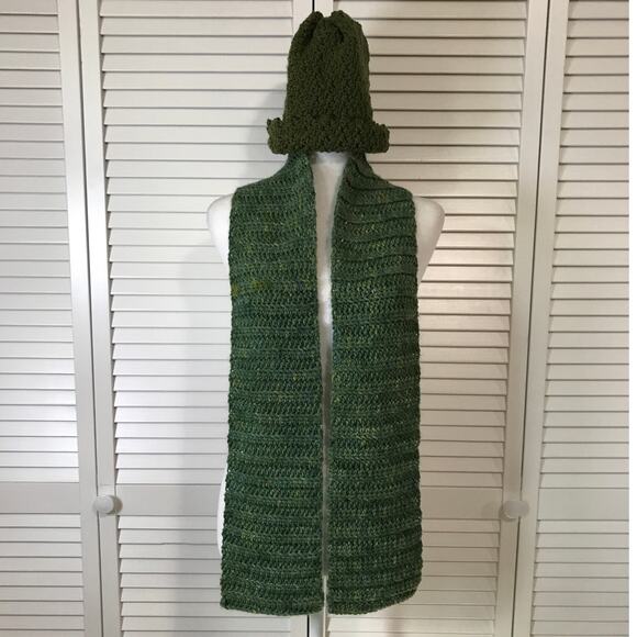 Handmade Accessories - NWT Handmade Crocheted Green Textured Beanie Scarf 60”